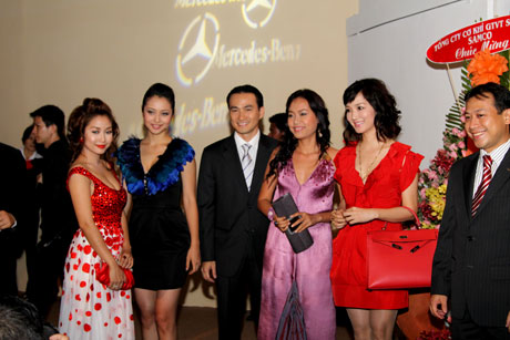 Thành viên của Mercedes Celebritiy Club, Thanh Vân, Jennifer Phạm, Chi Bảo, Hồng Ánh, Giáng My