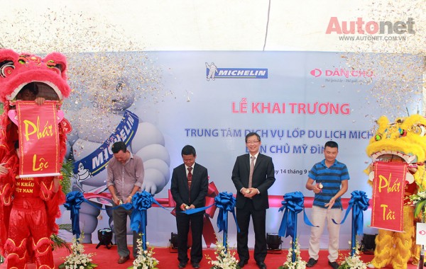 Michelin Dân Chủ Mỹ Đình là thành quả hợp tác giữa công ty lốp xe Dân Chủ và Michelin Việt Nam