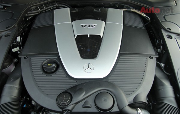 Khối động cơ mạnh mẽ V12 của Maybach S600