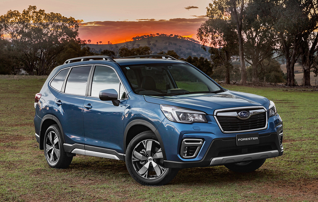 2019-Subaru-Forester-2.5i-S-blue-front-3-4