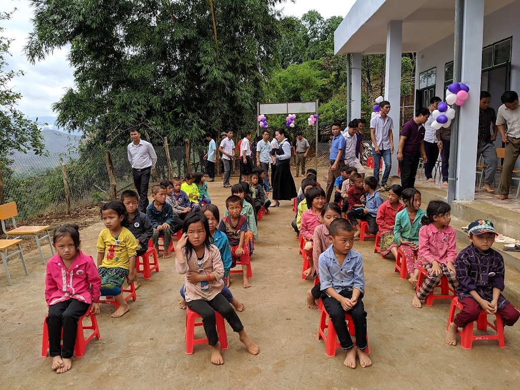Các em học sinh tại điểm trường Háng Pa