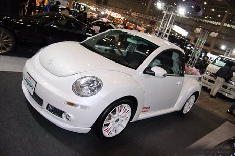 Volkswagen New Beetle bán tải ngộ nghĩnh