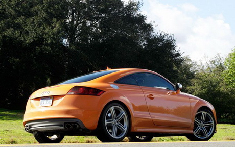 Audi TTS Coupe 2010: Thay đổi định kiến