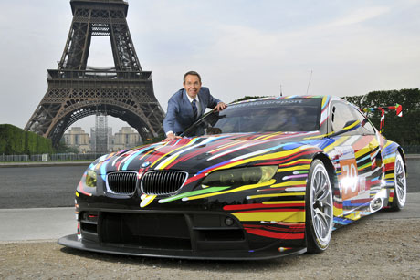 Xe BMW Art Car thứ 17 ra mắt tại Paris