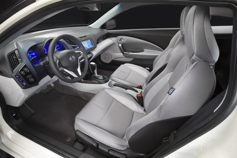 Honda CR-Z hybrid có giá khởi điểm 19.200USD