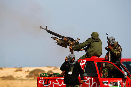 Quân nổi dậy tại Libya chuộng xe pick-up