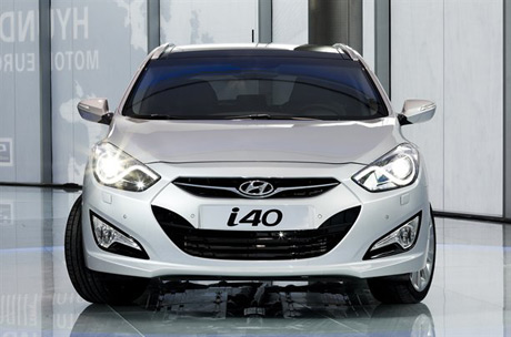 Hyundai i40 có giá hơn 30.000 USD