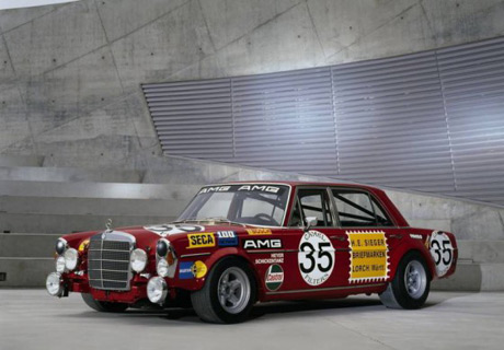 Chiếc Mercedes 300SEL nổi danh tại đường đua Spa năm 1971