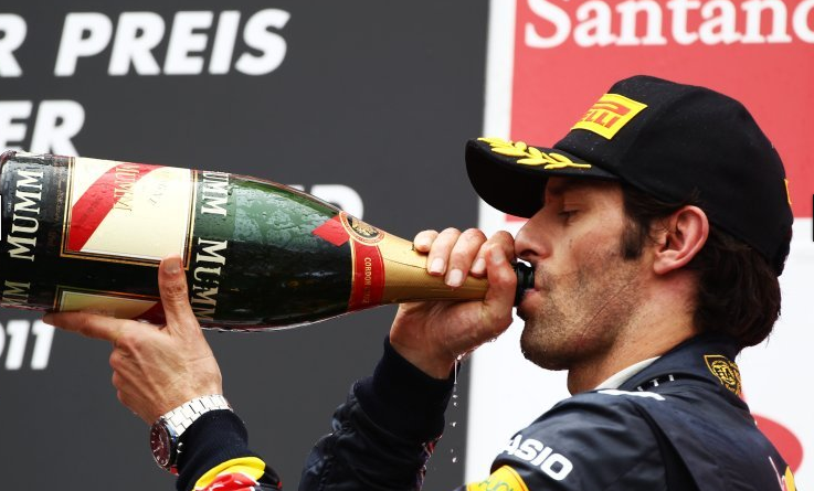 Red Bull gia hạn hợp đồng với Webber