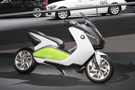 Scooter chạy điện của BMW ra mắt tại Frankfurt