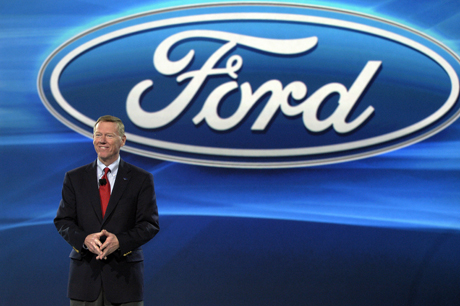 CEO của Ford, ông Alan Mulally