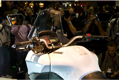 Kawasaki Versys 1000 – tỏa sáng EICMA 2011