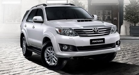 Toyota Fortuner 2012 sẽ được chính thức bán ra trong tháng 3/2012