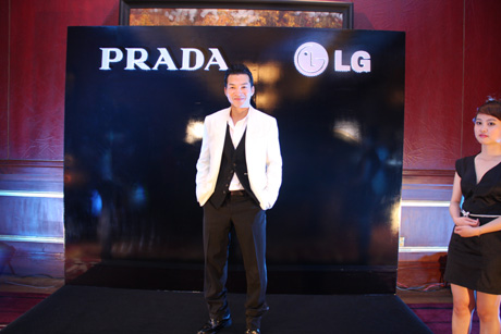 Trần Bảo Sơn lịch lãm trong lễ ra măt LG Prada