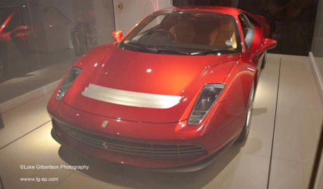 Chiếc  Ferrari SP12 EPC mới tậu của ca sĩ Eric Clapton