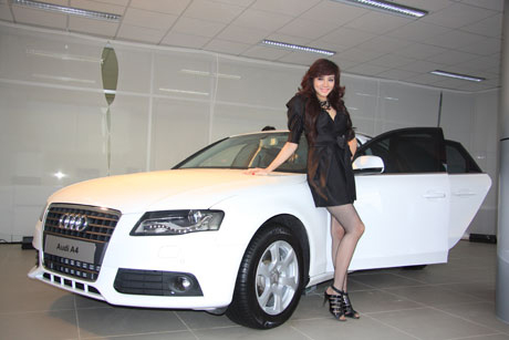 Trang Nhung đại sứ thương hiệu Audi A4