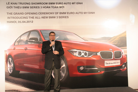 Ông Horst J.Herdtle Tổng giám đốc BMW Euro Auto phát biểu tại buổi lễ
