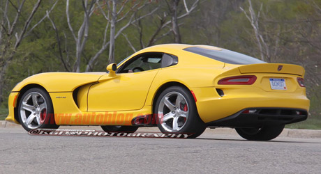 Màu xe nào cho SRT Viper 2013?