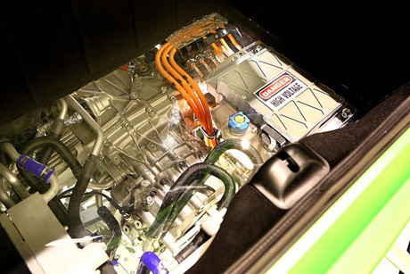 Hệ thống KERS được Ferrari giới thiệu trên 599 hybrid