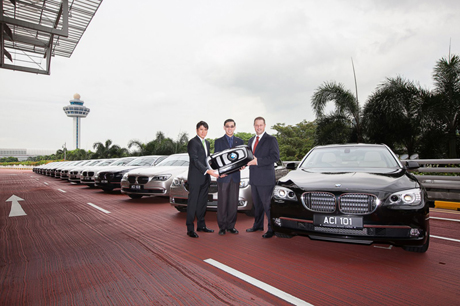 BMW Series7 tại Triển lãm & Hội thảo Châu Á Thái Bình Dương 2012 (Singapore)