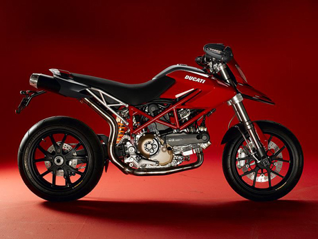 Ducati Hypermortard sẽ có đối thủ trực tiếp đến từ MV Agusta