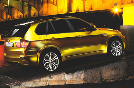 BMW X5 mạ vàng độc đáo