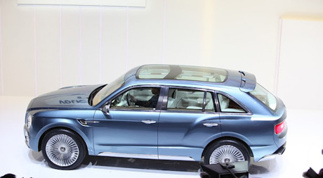 Bentley SUV mới ra mắt tại triển lãm Geneva Motor Show 2012