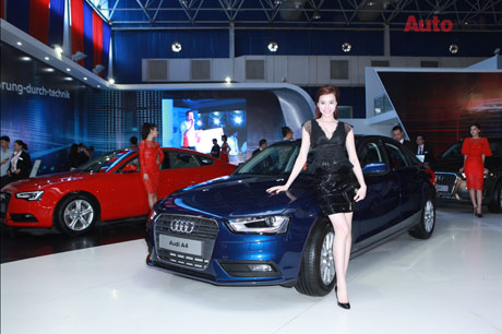 Người mẫu Trang Nhung đại sứ thương hiệu Audi A4