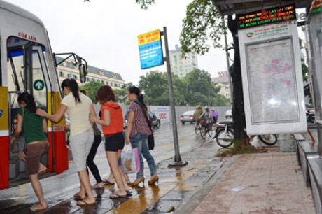 Hà Nội: Nâng cấp chất lượng hạ tầng xe buýt