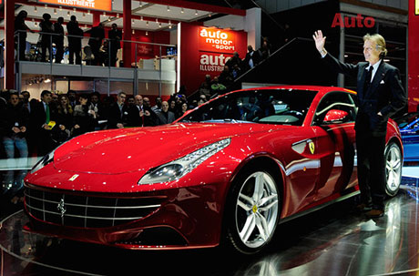 Ferrari bổ nhiệm “tướng” của Apple vào HĐQT