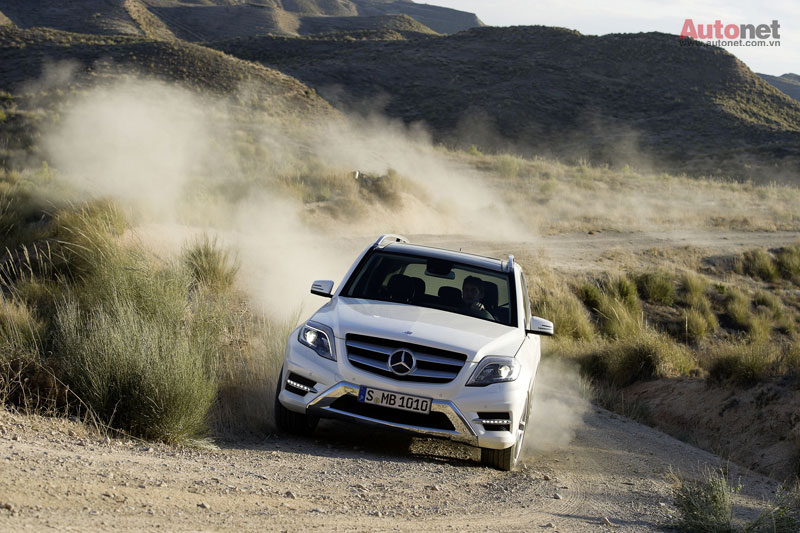 Mercedes-Benz tiếp tục khởi sắc trong tháng đầu quý IV