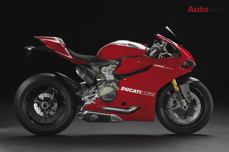 Ducati 1199 Panigale R 2013 được sinh ra để đảm nhiệm sứ mệnh đánh bại các đối thủ như BMW HP4