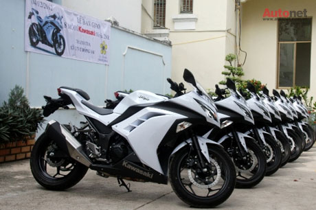 8 chiếc Kawasaki Ninja 250R được Thanh tra Sở GTVT tỉnh Đồng Nai tiếp nhận