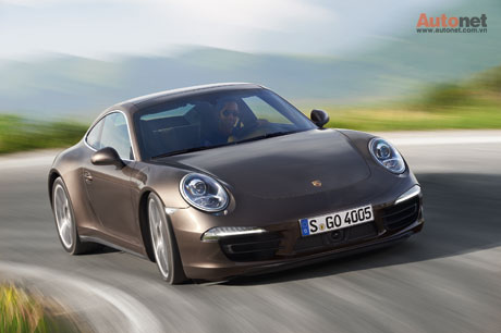 Porsche giành 4 giải “auto motor und sport”