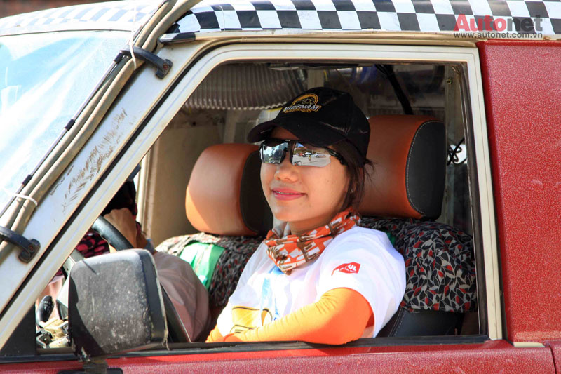 Nguyễn Hương Trang là lái chính trong đội đua nữ  duy nhất tham gia thi đấu