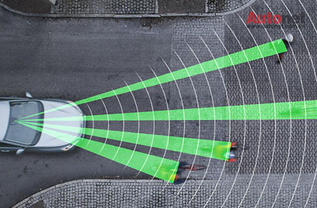 Công nghệ phanh tự động hỗ trợ tài xế lái xe an toàn hơn