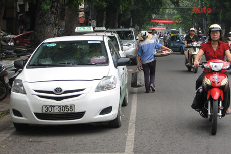 Hà Nội: Quy hoạch hệ thống đỗ xe taxi