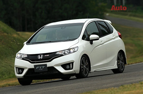 2014-Honda-Fit-Jazz-20[2][2].jpg