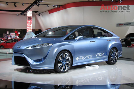 Toyota FCV-R concept được giới thiệu tại triển lãm Tokyo Motor Show 2011