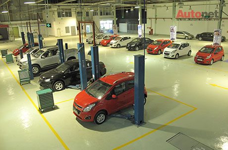 Với diện tích 2.500 mét vuông nhà xưởng, công suất phục vụ của Chevrolet Thủ Đô là 50 xe/ngày