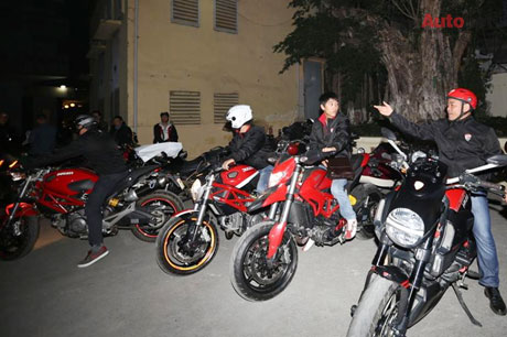 Ducati Hà Nội cùng nhiều Clb môtô cũng góp mặt tại sinh nhật lần này
