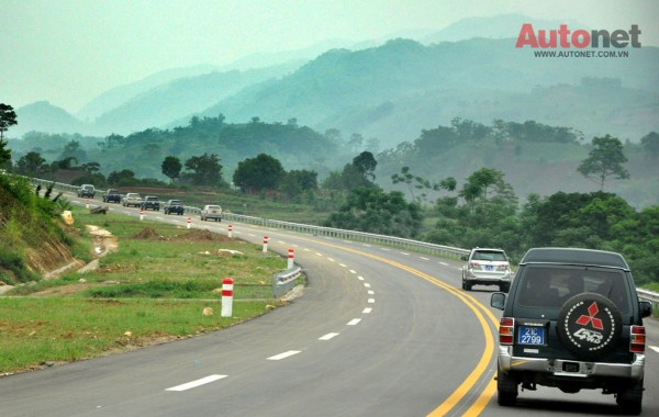 đi từ Hà Nội đến Lào Cai trên đường cao tốc này, thời gian sẽ giảm một nửa
