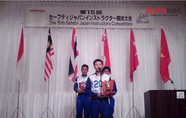Nhà vô địch đại diện cho Honda Việt Nam phát biểu cảm nghĩ về cuộc thi