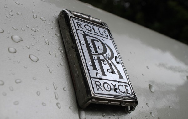 Thương hiệu SUV của Rolls-Royce vẫn chưa được định đoạt
