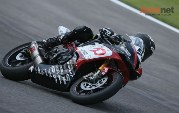 Akrapovic được sử dụng trong các giải đua như; Motor GP, Superbike, Supermotor, Motocross...