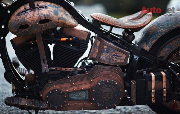 Chiếc môtô môtô Harley-Davidson sau khi được độ lên mang cái tên Cheyenne Recidivist