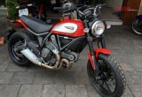 Ducati Scrambler màu đỏ xuất hiện tại TP HCM