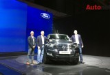 Ford Ranger 2015 mới: Thêm động cơ xăng, đầy ắp công nghệ