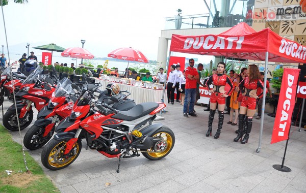 Buổi-gặp-mặt-và-giao-lưu-với-hội-môtô-tại-Đà-Nẵng-cùng-Ducati