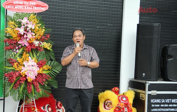 Ông Ngô Quang Vinh – Phó chủ tịch liên đoàn mô tô Việt Nam phát biểu tại lễ khai trương